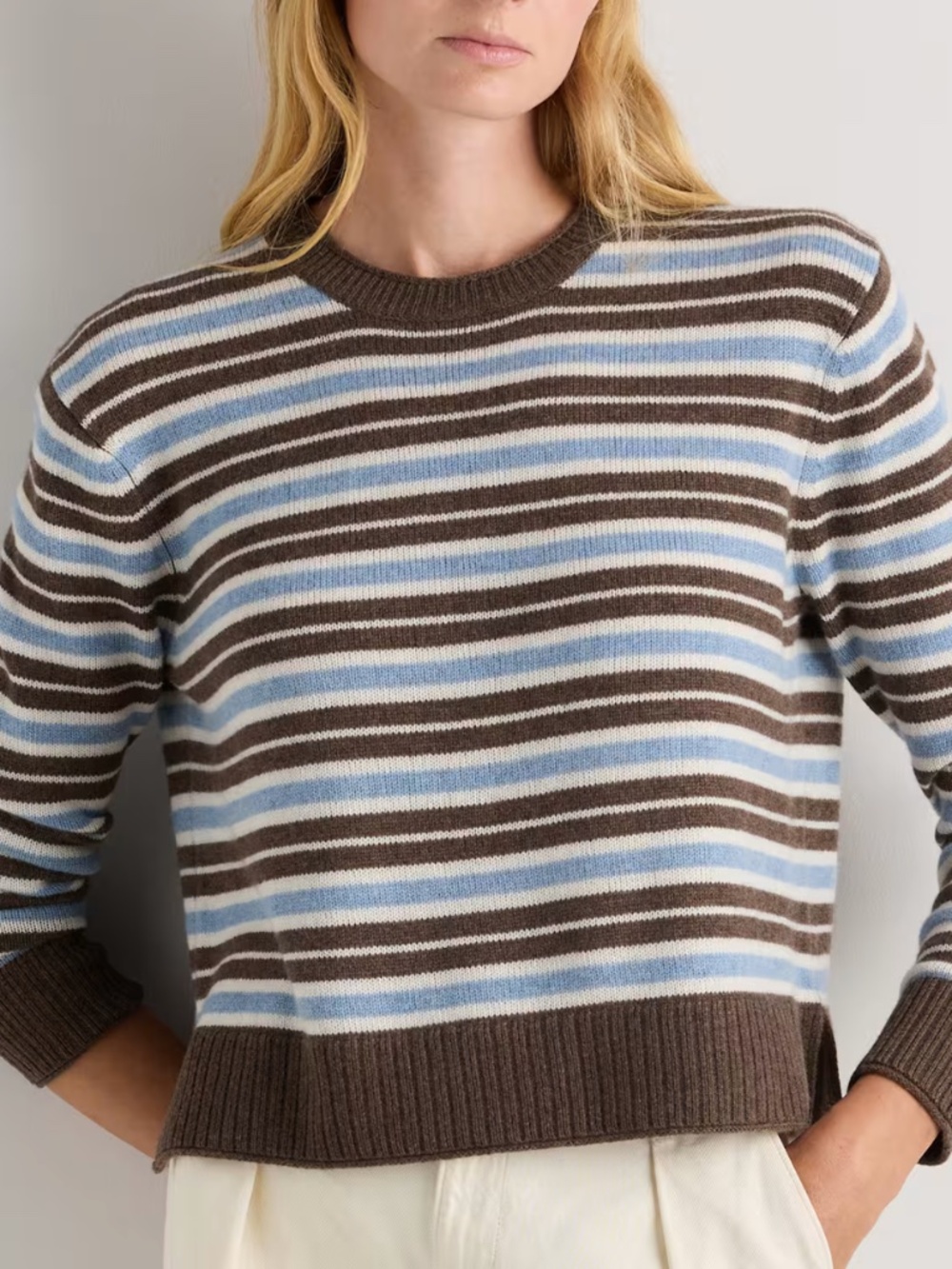 NWT Quince Mongolian Cashmere Boxy Crewneck Sweater. Size M. Brown/cream/blue